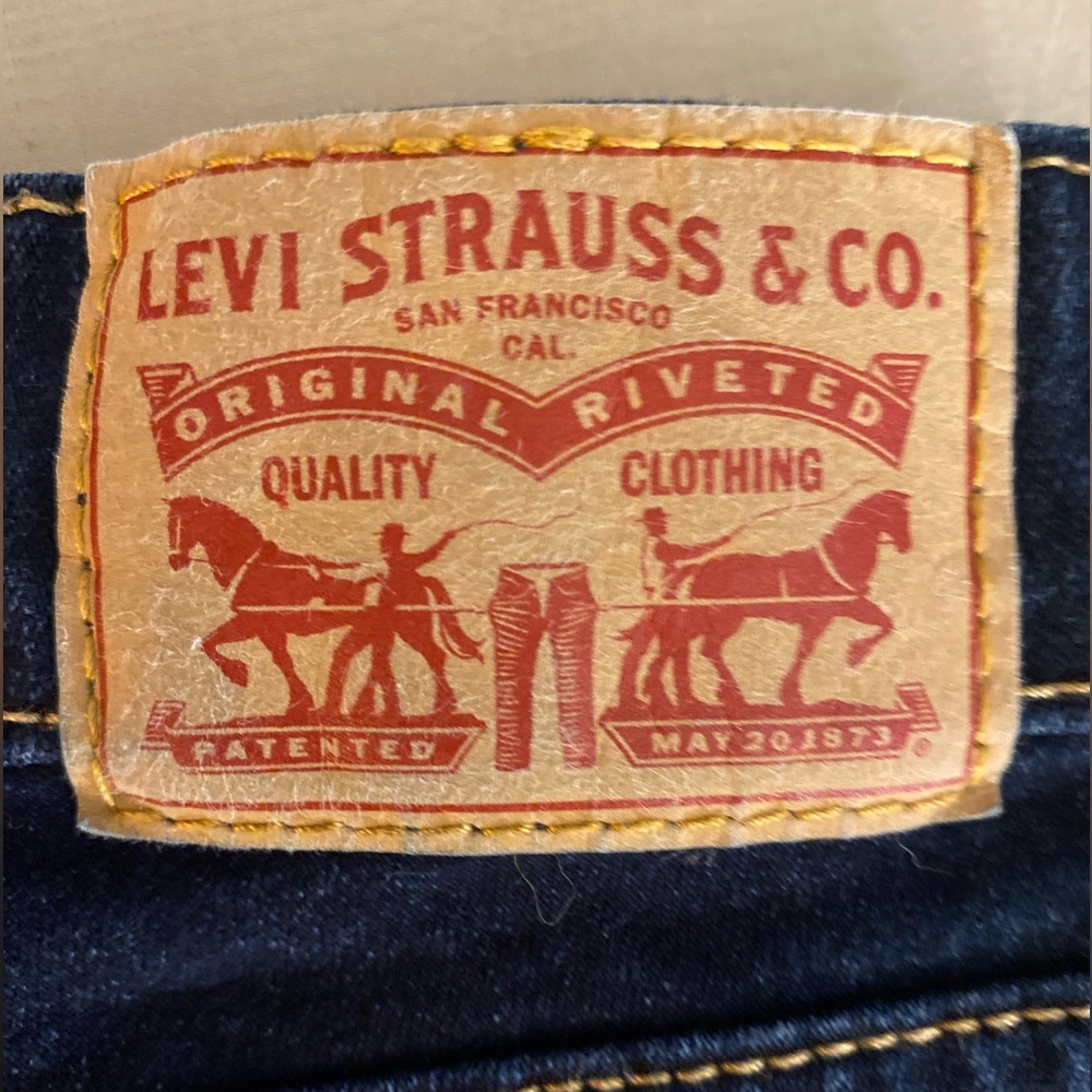 Levi’s Jeans - Picture 3 of 4